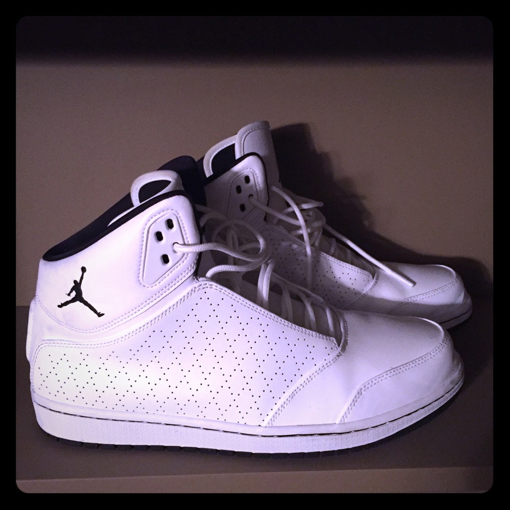 Jordan 11s